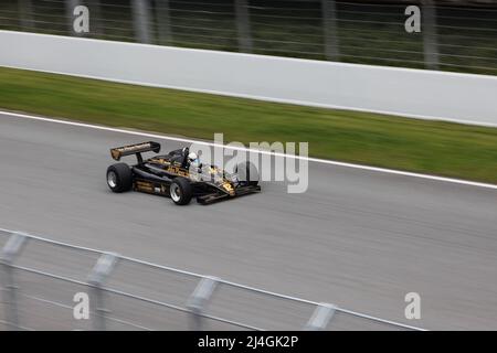 1982 Lotus 91 JPS Formule 1 participant à la course Masters Racing Legends sur le circuit de Barcelone, Catalogne, Espagne le 3/4/2022 Banque D'Images