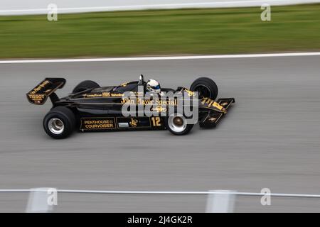 1982 Lotus 91 JPS Formule 1 participant à la course Masters Racing Legends sur le circuit de Barcelone, Catalogne, Espagne le 3/4/2022 Banque D'Images