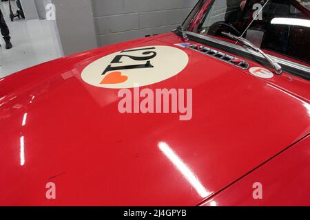 1974 MGB Roadster carrosserie préparé pour 2022 Masters Historic Endurance Racing au circuit de Catalogne, Barcelone, Espagne Banque D'Images