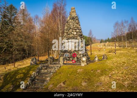 23.03.2022 Glen Lyon, Perthshire, Écosse. Ce site est dédié aux hommes et aux femmes qui sont tombés luttant pour leur pays. Banque D'Images