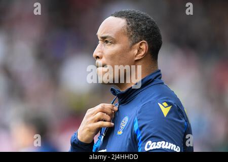 Paul Ince, directeur intérimaire de Reading, regarde Banque D'Images