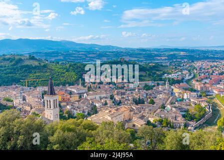 Vue aérienne de la ville italienne de Spoleto. Banque D'Images