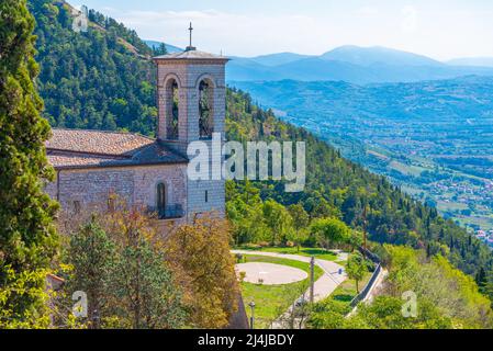 Basilique Sant'Ubaldo à Gubbio, Italie. Banque D'Images