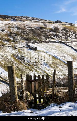 Porte d'accès à un sentier menant à Kisdon Hill, Swaledale, Yorkshire Dales National Park Banque D'Images