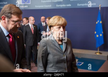 Bruxelles, Belgique. 12th févr. 2015. Angela Merkel, chancelière de la République fédérale d'Allemagne, lors du sommet informel de l'UE à Bruxelles. La chancelière allemande Angela Merkel (image d'archives) (photo de Mikhail Palinchak/SOPA Images/Sipa USA) crédit: SIPA USA/Alay Live News Banque D'Images