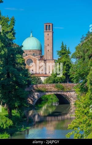 Basilique del Carmine dans la ville italienne de Padoue. Banque D'Images