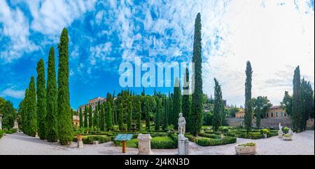 Vérone, Italie, 26 août 2021 : jardin Giardino Giusti dans la ville italienne de Vérone Banque D'Images