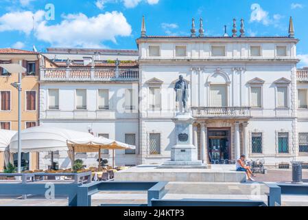 Padoue, Italie, 30 août 2021 : Piazza Cavour dans la ville italienne de Padoue. Banque D'Images