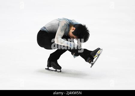 Tallinn, Estonie. 16th avril 2022. Tatsuya TSUBOI (JPN), pendant la pratique masculine, aux Championnats du monde juniors de patinage artistique 2022 de l'UIP, à la patinoire de Tondiaraba, le 16 avril 2022 à Tallinn, Estonie. (Photo de Raniero Corbelletti/AFLO) Banque D'Images