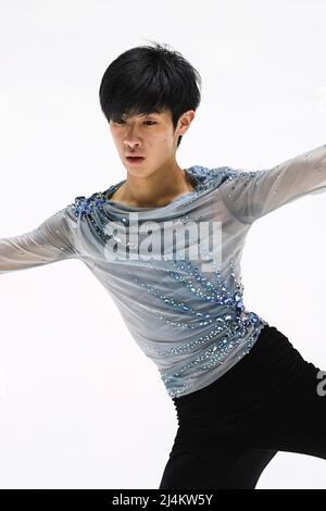 Tallinn, Estonie. 16th avril 2022. Tatsuya TSUBOI (JPN), pendant la pratique masculine, aux Championnats du monde juniors de patinage artistique 2022 de l'UIP, à la patinoire de Tondiaraba, le 16 avril 2022 à Tallinn, Estonie. (Photo de Raniero Corbelletti/AFLO) Banque D'Images