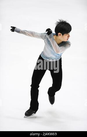 Tallinn, Estonie. 16th avril 2022. Tatsuya TSUBOI (JPN), pendant la pratique masculine, aux Championnats du monde juniors de patinage artistique 2022 de l'UIP, à la patinoire de Tondiaraba, le 16 avril 2022 à Tallinn, Estonie. (Photo de Raniero Corbelletti/AFLO) Banque D'Images