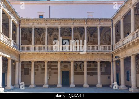 Padoue, Italie, 30 août 2021 : cour du Palazzo Bo dans la ville italienne de Padoue. Banque D'Images