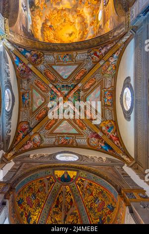 Parme, Italie, 24 septembre 2021 : intérieur de la cathédrale de Parme en Italie. Banque D'Images