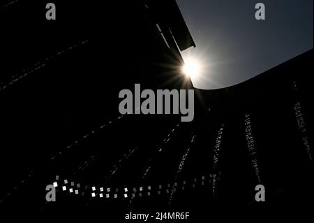 Turin, Italie. 16 avril 2022. La silhouette du stade Allianz est vue avant le match de football de la série A entre le Juventus FC et le Bologna FC. Credit: Nicolò Campo/Alay Live News Banque D'Images