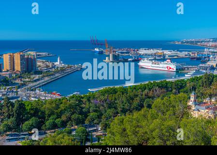 Malaga, Espagne, 24 mai 2021 : vue aérienne du port de Malaga, Espagne Banque D'Images