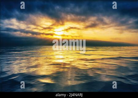 Coucher de soleil ou lever de soleil nuageux sur l'eau onduleuse Banque D'Images