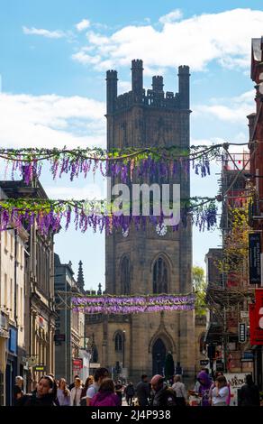 L'église St. Luke bombardée de Liverpool, vue de Bold Street Banque D'Images