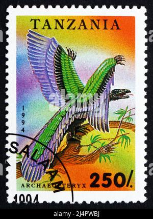 TANZANIE - VERS 1994 : un timbre imprimé en Tanzanie montre Archaeopteryx, animal préhistorique, vers 1994 Banque D'Images