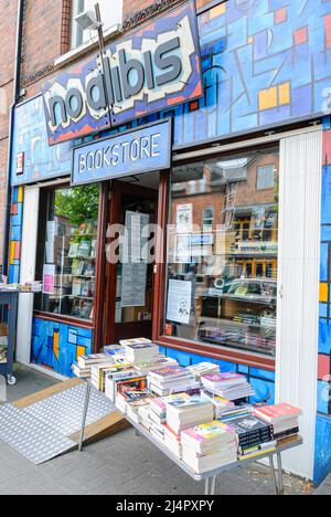 Pas de librairie indépendante alibis, Botanic Avenue, Belfast, Irlande du Nord. Banque D'Images