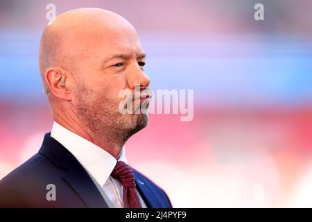 16th avril 2022, Wembley Stadium, Londres Angleterre: Demi-finale de la coupe FA, Liverpool versus Manchester City: BBC pundit Alan Shearer lors de son entretien de pré-match Banque D'Images