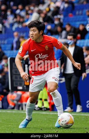 BARCELONE - 20 MARS : Lee Kang-in en action lors du match de la Liga entre le RCD Espanyol et le RCD Mallorca au stade RCDE le 20 mars 2022 à Barcelone Banque D'Images