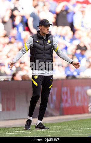 LONDRES, ROYAUME-UNI. AVRIL 17th Thomas Tuchel de Chelsea gestes pendant le match de la FA Cup entre Chelsea et Crystal Palace au stade Wembley, Londres, le dimanche 17th avril 2022. (Credit: Federico Maranesi | MI News) Credit: MI News & Sport /Alay Live News Banque D'Images