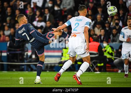 Paris, France, France. 17th avril 2022. Kylian MBAPPE du PSG lors du match de la Ligue 1 entre Paris Saint-Germain (PSG) et l'Olympique de Marseille (OM) au stade du Parc des Princes, le 17 avril 2022 à Paris, France. (Credit image: © Matthieu Mirville/ZUMA Press Wire) Credit: ZUMA Press, Inc./Alamy Live News Banque D'Images