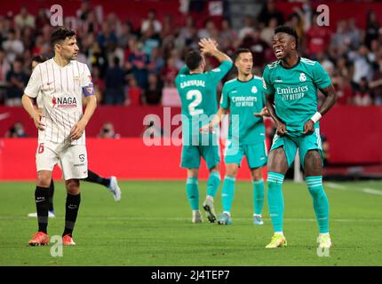 Séville, Espagne. 17th avril 2022. La Liga Spanish la Liga football Match Sevilla vs Real Madrid au Ramon sanchez Pizjuan Stadium, Sevilla 17 avril, 2022 Vinicius 900/Cordin Press Credit: CORDIN PRESS/Alay Live News Banque D'Images