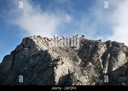 Vue sur le mont Olympus Peak Mytikas. Le mont Olympe est la plus haute montagne de Grèce à 2917 mètres. Banque D'Images