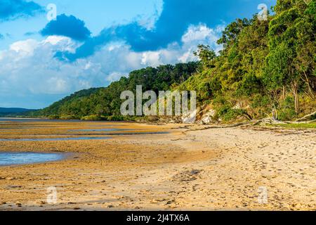 Baie Kingfisher sur la côte ouest de l'île Fraser. Queensland, Australie. Banque D'Images