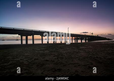 Jetée de Kingfisher Bay au coucher du soleil. Fraser Island, Queensland, Australie Banque D'Images