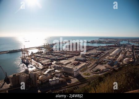 Terminaux du port de cargaison de Barcelone Transports et installations aux quais. Banque D'Images