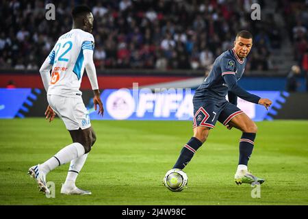 Kylian MBAPPE du PSG lors du championnat français Ligue 1, match de football entre Paris Saint-Germain et l'Olympique de Marseille le 17 avril 2022 au stade du Parc des Princes à Paris, France - photo: Matthieu Mirville/DPPI/LiveMedia Banque D'Images