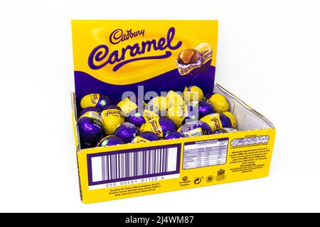 Œufs de caramel de Cadbury Banque D'Images