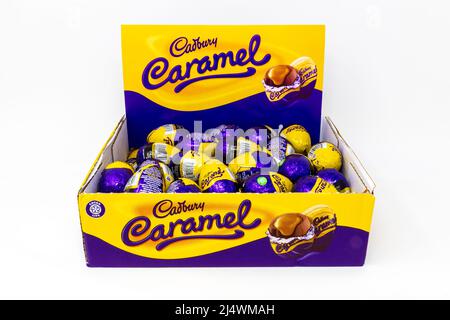 Œufs de caramel de Cadbury Banque D'Images