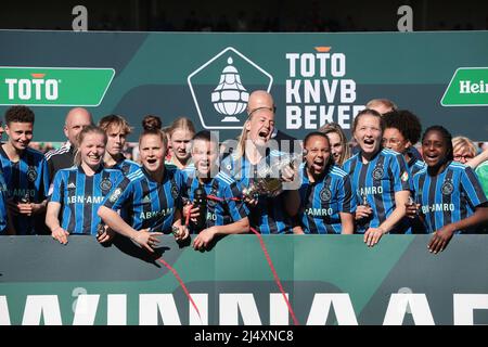 NIJMEGEN - Femme Ajax Regina van Eijk, Liza van der MOST ou Ajax femmes, Stefanie van der Gragt ou Ajax femmes, Lisa Doorn ou Ajax femmes, Romee Leuchter ou Ajax femmes, Sherida Spitse ou Ajax femmes, Nadine Noordam ou Ajax femmes, Chasity Grant of Ajax femmes, Eshly Bakker ou Ajax femmes, Victoria Pelova ou Ajax femmes, Jonna van de Velde ou Ajax femmes, Ajax femmes gardien de but Lize Kop, Ajax femmes gardien de but ISA Pothof, Ajax femmes gardien de but Fiene Bussman, Marthe Munsterman of Ajax femmes, Nikita Tromp ou Ajax femmes, Kelly Zeeman ou Ajax femmes, Kelly Zeeman ou Ajax femmes, Jamie Altelaar ou Ajax WO Banque D'Images