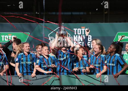 NIJMEGEN - Femme Ajax Regina van Eijk, Liza van der MOST ou Ajax femmes, Stefanie van der Gragt ou Ajax femmes, Lisa Doorn ou Ajax femmes, Romee Leuchter ou Ajax femmes, Sherida Spitse ou Ajax femmes, Nadine Noordam ou Ajax femmes, Chasity Grant of Ajax femmes, Eshly Bakker ou Ajax femmes, Victoria Pelova ou Ajax femmes, Jonna van de Velde ou Ajax femmes, Ajax femmes gardien de but Lize Kop, Ajax femmes gardien de but ISA Pothof, Ajax femmes gardien de but Fiene Bussman, Marthe Munsterman of Ajax femmes, Nikita Tromp ou Ajax femmes, Kelly Zeeman ou Ajax femmes, Kelly Zeeman ou Ajax femmes, Jamie Altelaar ou Ajax WO Banque D'Images