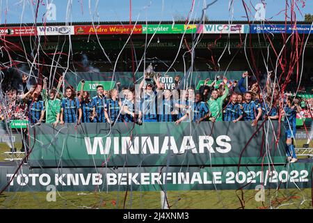 NIJMEGEN - Femme Ajax Regina van Eijk, Liza van der MOST ou Ajax femmes, Stefanie van der Gragt ou Ajax femmes, Lisa Doorn ou Ajax femmes, Romee Leuchter ou Ajax femmes, Sherida Spitse ou Ajax femmes, Nadine Noordam ou Ajax femmes, Chasity Grant of Ajax femmes, Eshly Bakker ou Ajax femmes, Victoria Pelova ou Ajax femmes, Jonna van de Velde ou Ajax femmes, Ajax femmes gardien de but Lize Kop, Ajax femmes gardien de but ISA Pothof, Ajax femmes gardien de but Fiene Bussman, Marthe Munsterman of Ajax femmes, Nikita Tromp ou Ajax femmes, Kelly Zeeman ou Ajax femmes, Kelly Zeeman ou Ajax femmes, Jamie Altelaar ou Ajax WO Banque D'Images