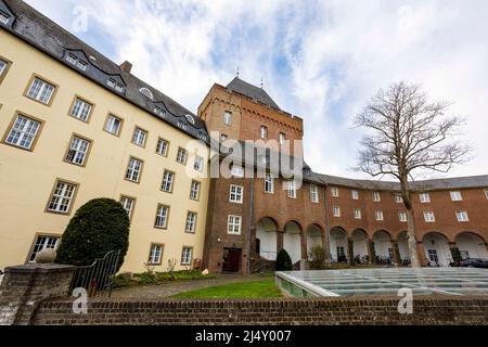Schwanenburg sur le Schloßberg à Kleve, à la fois un musée et un tribunal régional et de district Banque D'Images