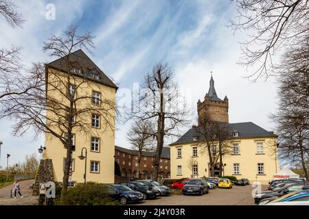 Schwanenburg sur le Schloßberg à Kleve, à la fois un musée et un tribunal régional et de district Banque D'Images