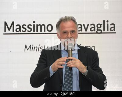 Milan, Italie. 09th avril 2022. Milan, Italie institutions italiennes en photo: Massimo garavaglia Ministre du Tourisme crédit: Agence de photo indépendante/Alamy Live News Banque D'Images