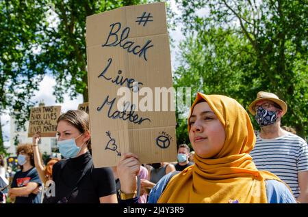 Les vies noires comptent pour protester à Londres Banque D'Images