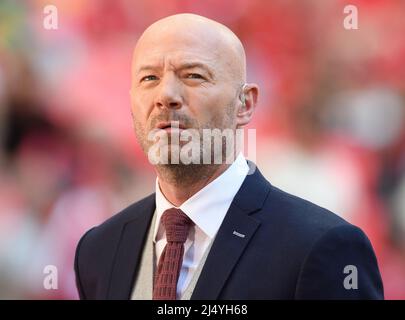 16 avril 2022 - Manchester City / Liverpool - Emirates FA Cup - semi final - Wembley Stadium TV football présentateur et le pundit Alan Shearer pendant la demi-finale de la FA Cup à Wembley. Crédit photo : © Mark pain / Alamy Live News Banque D'Images