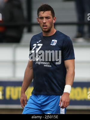 SALFORD, ROYAUME-UNI. AVR 18th Niall Canavan de Barrow lors du match Sky Bet League 2 entre Salford City et Barrow à Moor Lane, Salford, le lundi 18th avril 2022. (Crédit : Michael Driver | MI News) crédit : MI News & Sport /Alay Live News Banque D'Images