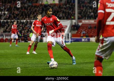 Nottingham, Royaume-Uni. 18th avril 2022. Djed Spence lors du match de championnat EFL Sky Bet entre Nottingham Forest et West Bromwich Albion au City Ground, Nottingham, Angleterre, le 18 avril 2022. Photo de Simon Hall. Utilisation éditoriale uniquement, licence requise pour une utilisation commerciale. Aucune utilisation dans les Paris, les jeux ou les publications d'un seul club/ligue/joueur. Crédit : UK Sports pics Ltd/Alay Live News Banque D'Images