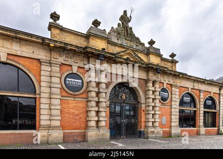 L'ancien bâtiment du marché aux poissons sur le quai de Newcastle-upon-Tyne, Royaume-Uni Banque D'Images