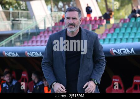 Stadio Libero Liberati, Terni, Italie, 18 avril 2022, L'entraîneur Cristiano Lucarelli (Ternana) pendant Ternana Calcio vs Frosinone Calcio - Italien SO Banque D'Images