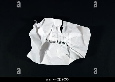 Bulletin de vote pour Marine LE PEN, échec, refus de voter pour l'extrême droite, . Élection présidentielle 2022. Candidat Marine LePen. Banque D'Images