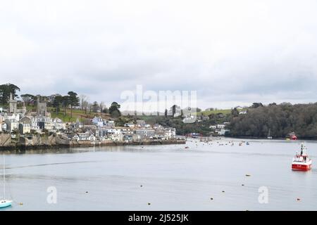 Panorama de la ville de Cornish Fowey vu de Polruan, Cornwall, Royaume-Uni Banque D'Images