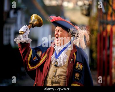 Usage éditorial seulement - ville de Crier Paul Goring de Rye dans East Sussex. Photo de Jim Holden Banque D'Images